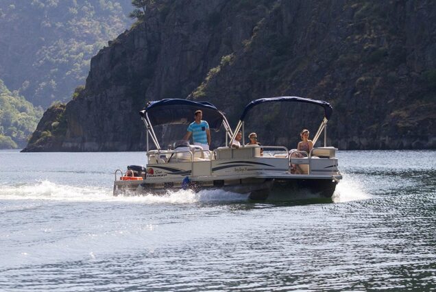 Rutas en barco por el Sil
